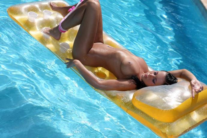 Азиатская шлюха