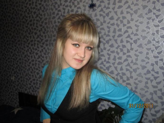 Анюта - шлюшка-проститутка