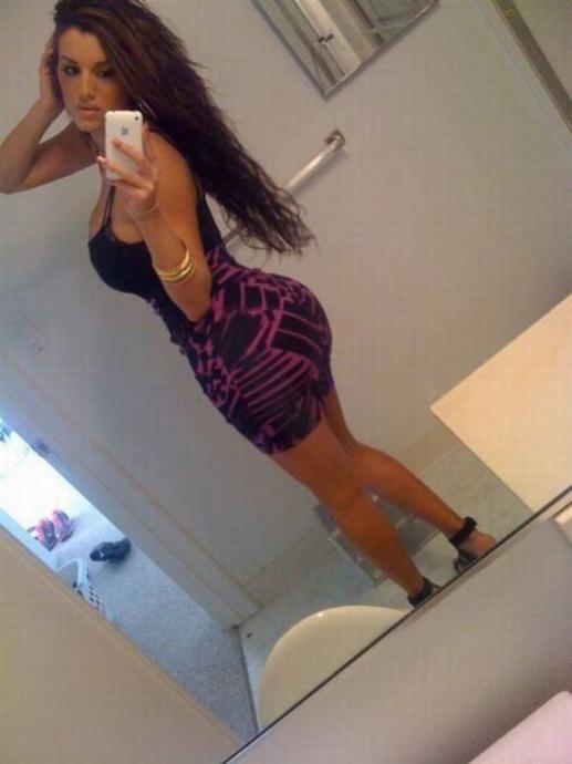 Фото НЮ развратной брюнетки