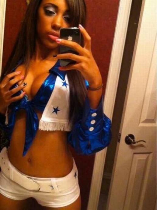 Фото НЮ развратной брюнетки