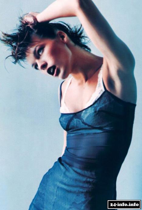 Голая звезда Мила Йовович