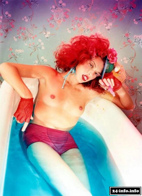 Голая звезда Мила Йовович