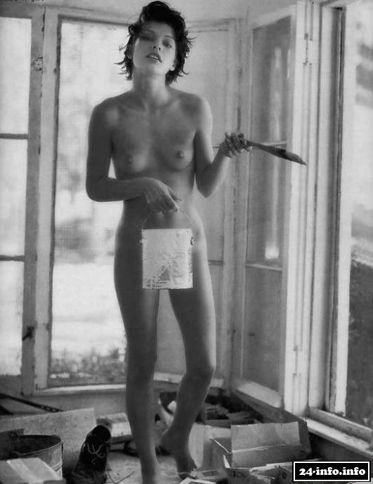 Голая звезда Мила Йовович