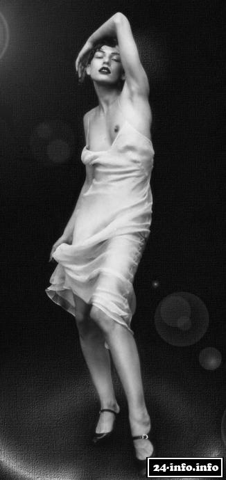 Голая звезда Мила Йовович