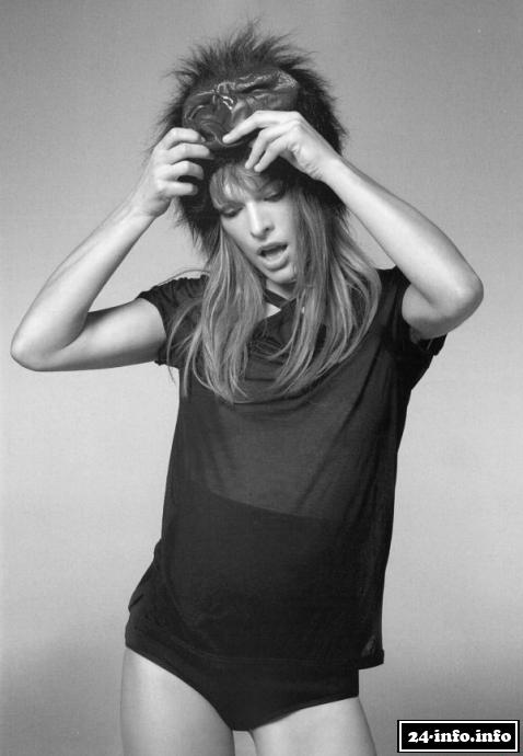 Голая звезда Мила Йовович