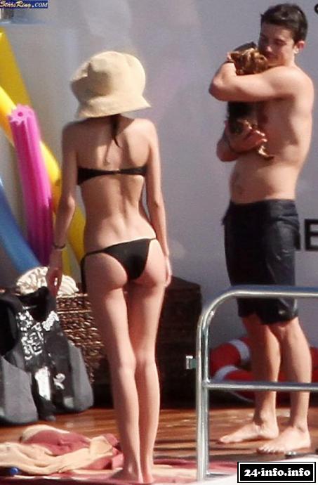 Голая звезда Миранда Керр