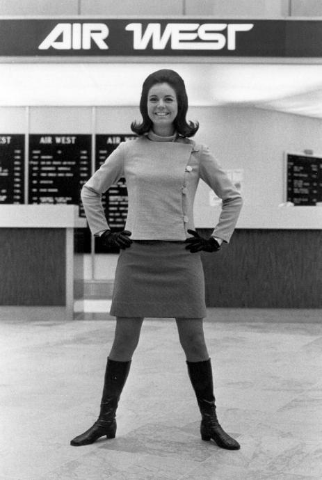 Стюардессы авиакомпаний мира