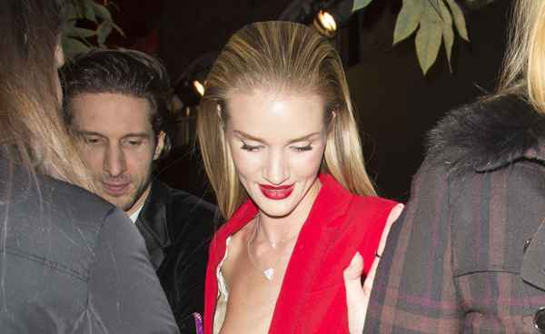 Роузи Хантингтон-Уайтли засветилась