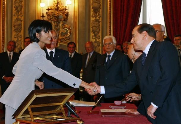 Мара Карфанья, «самый красивый министр в мире» Мара Карфанья, «самый красивый министр в мире»