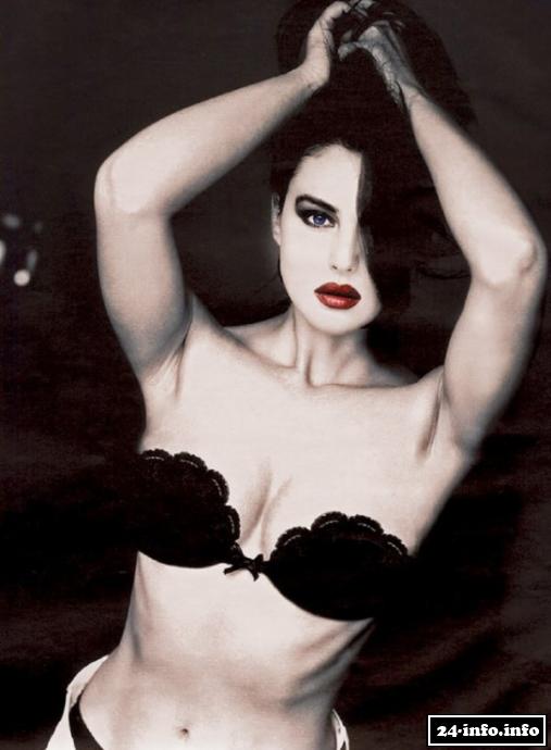 Голая звезда Моника Белуччи