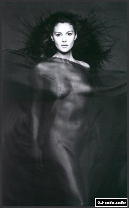 Голая звезда Моника Белуччи