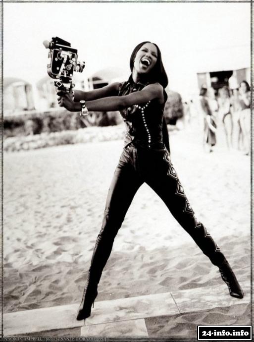 Голая звезда Наоми Кэмпбелл