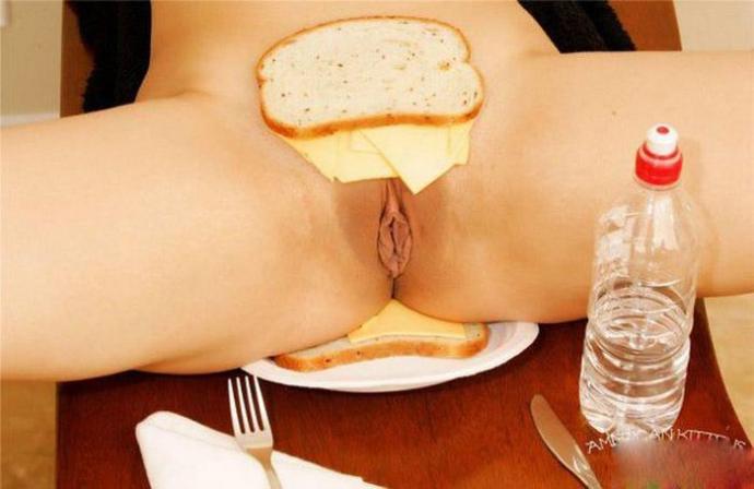 Рюмка в промежности - Эроприколы