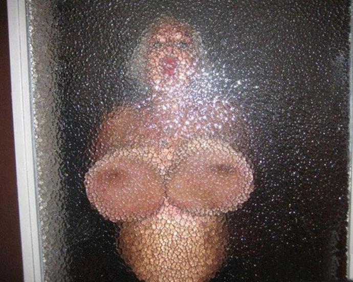 Рюмка в промежности - Эроприколы