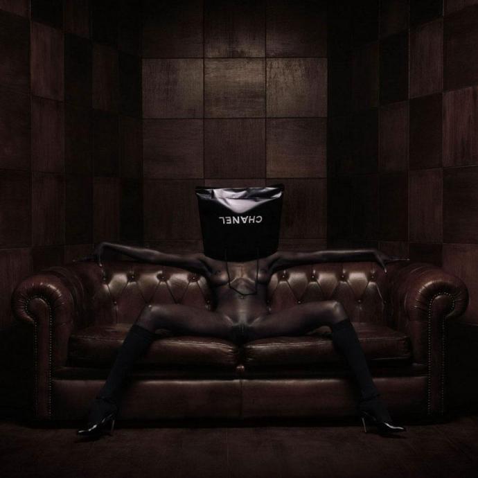 Бабуля показала большие титьки - Эроприколы