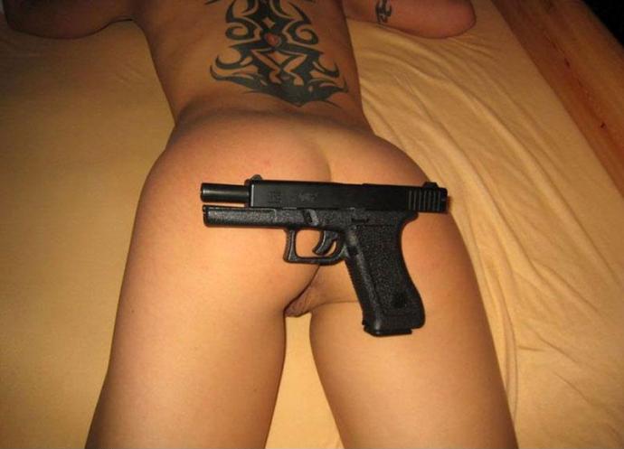 Бабуля показала большие титьки - Эроприколы