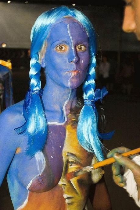 Девушка взяла в рот по самые помидоры - Эроприколы