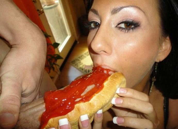 Девушка взяла в рот по самые помидоры - Эроприколы