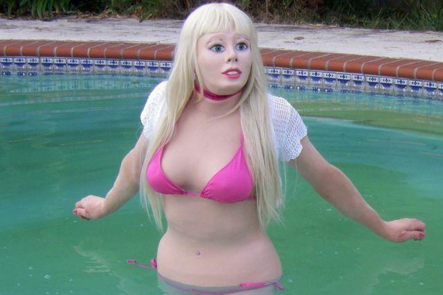 Силиконовый костюм женщины, популярный среди европейских извращенцев Силиконовый костюм женщины, популярный среди европейских извращенцев