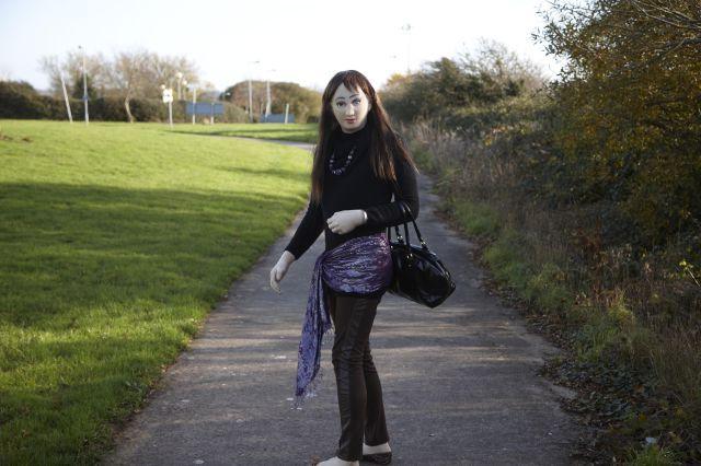 Силиконовый костюм женщины, популярный среди европейских извращенцев Силиконовый костюм женщины, популярный среди европейских извращенцев