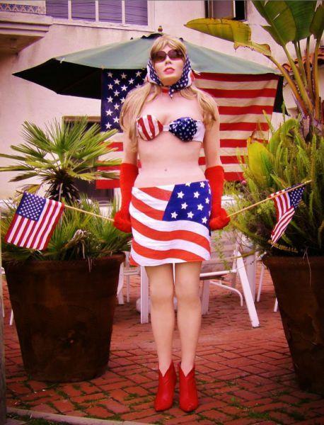 Силиконовый костюм женщины, популярный среди европейских извращенцев Силиконовый костюм женщины, популярный среди европейских извращенцев