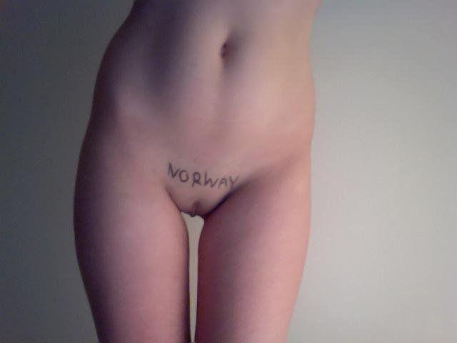 Акробатка на скамейки - Эроприколы