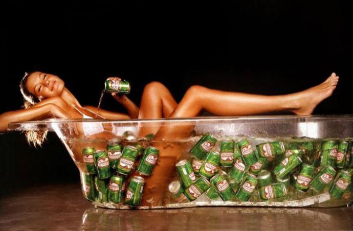 Голышом на спортивном байке - Эроприколы