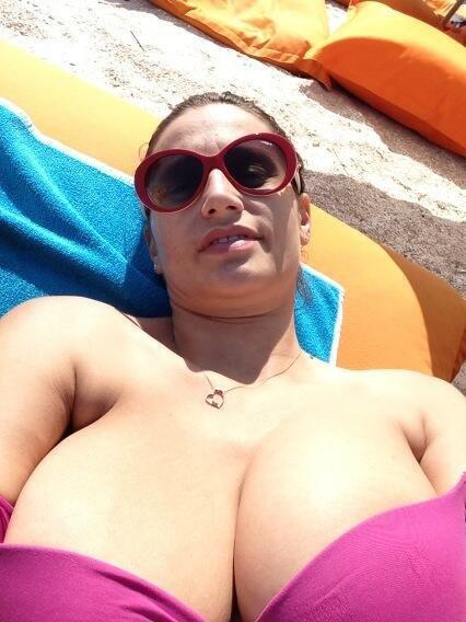 НЮ - фото красотки с большими сиськами