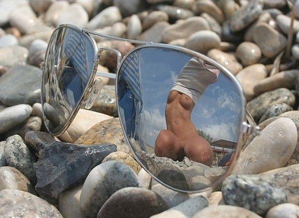 Фанатка сосет у диджея прям на дискотеке - Эроприколы