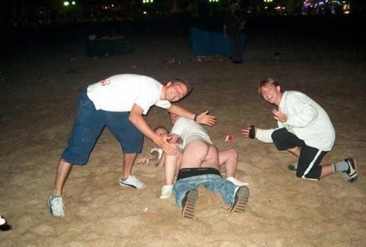 У бабы загорелась писька