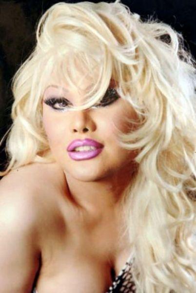 Дамочка с нехилым сюрпризом Дамочка с нехилым сюрпризом