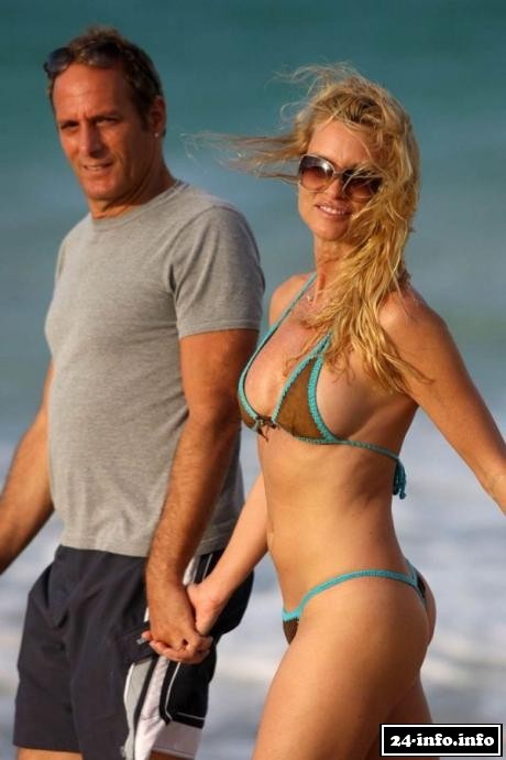 Голая звезда Николетт Шеридан