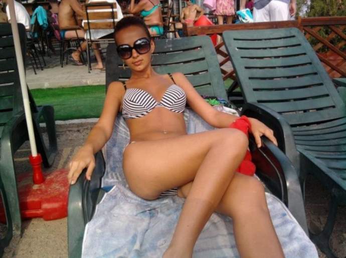 Летние девушки в бикини