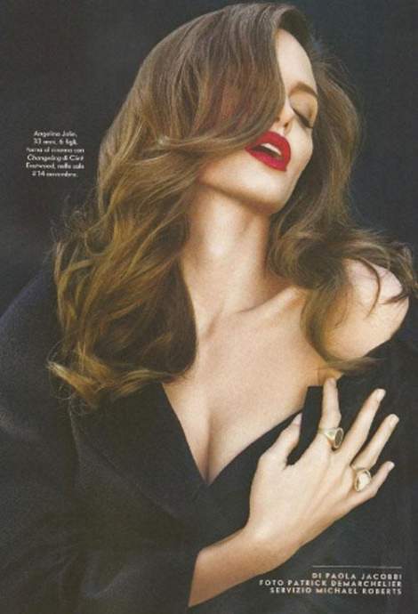 Раздетая Анджелина Джоли обнажилась для Брэда Питта (НЮ)