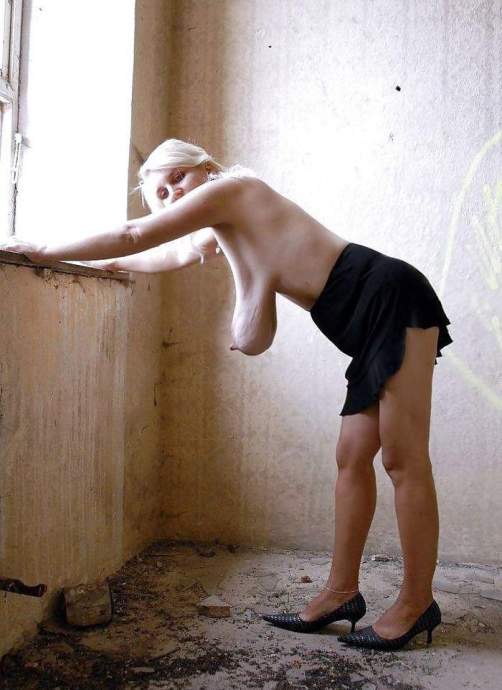 У училки задралась юбка возле доски - Эроприколы