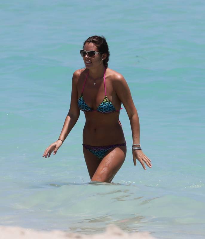 73-летний Роберто Кавалли наслаждается жизнью с молодой подругой (15 фото) 73-летний Роберто Кавалли наслаждается жизнью с молодой подругой (15 фото)