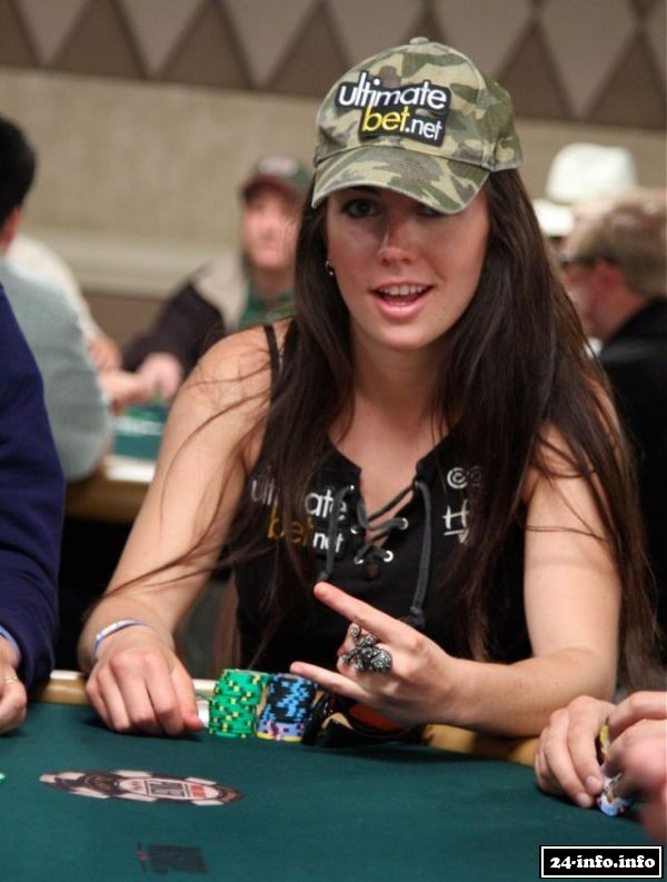 Девушки - профессиональные игроки в покер