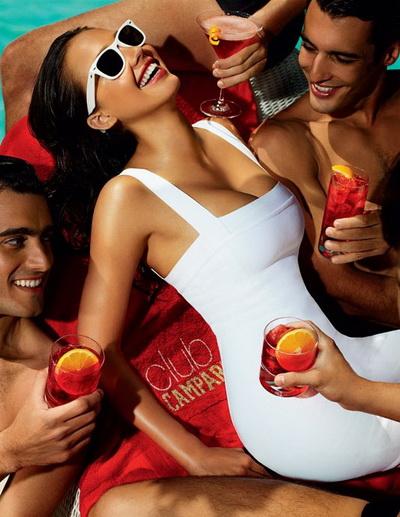 Откровенная Джессика Альба (Jessica Alba) в календаре Campari 2009 (фото НЮ)