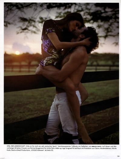 Секси Исабели Фонтана и Тони Гарн для немецкого Vogue (голые девушки)