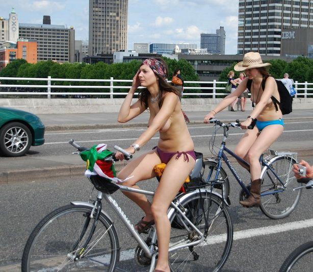 Племя чунга чанго голышом