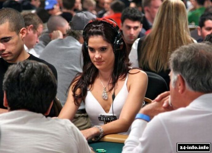 Девушки - профессиональные игроки в покер