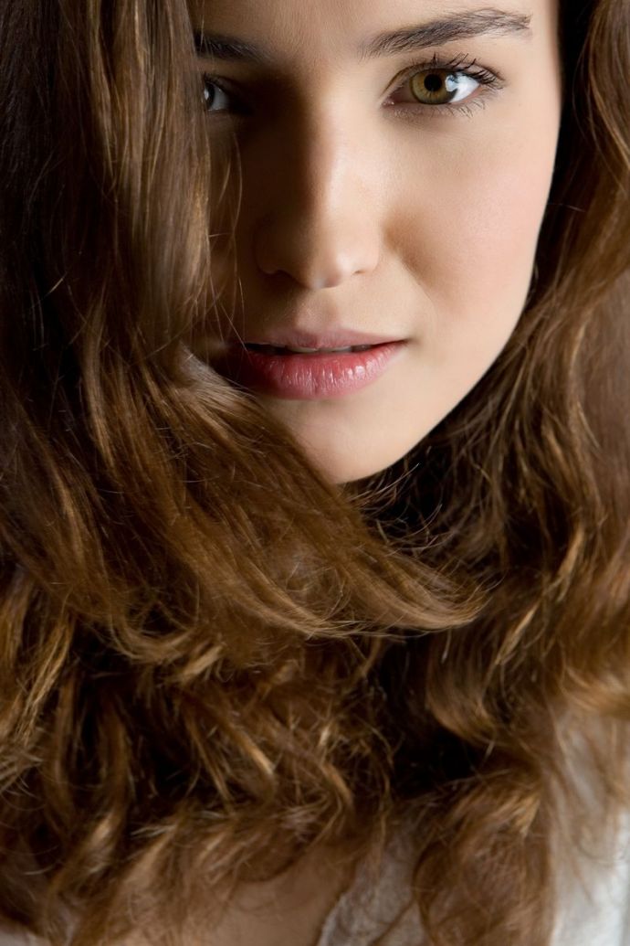 Молодая Francine A мечтает быть объектом сексуального желания