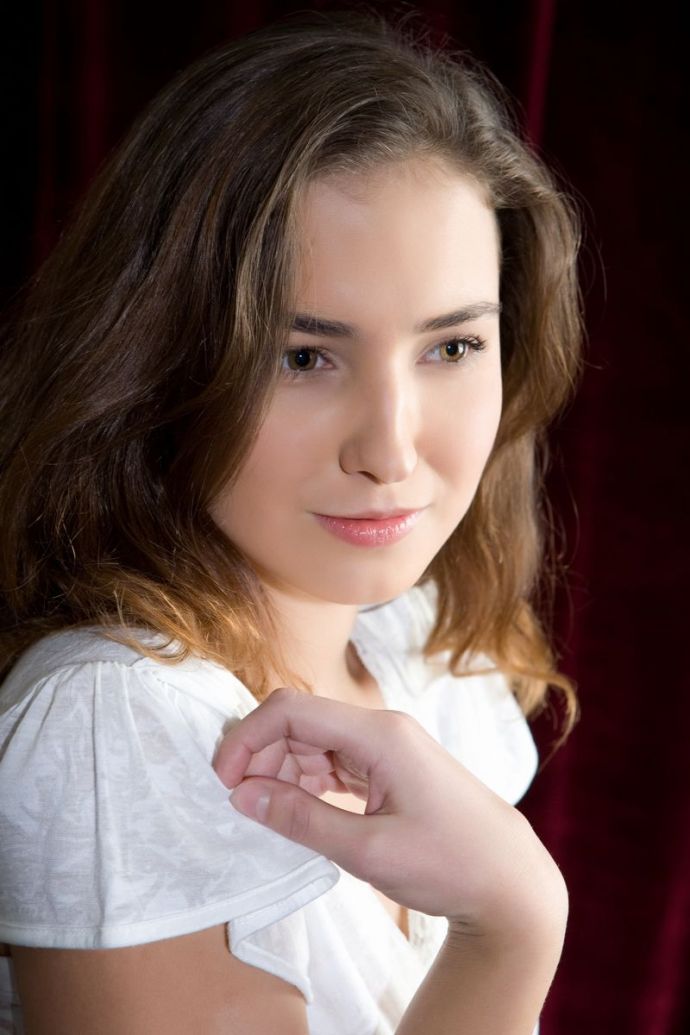 Молодая Francine A мечтает быть объектом сексуального желания