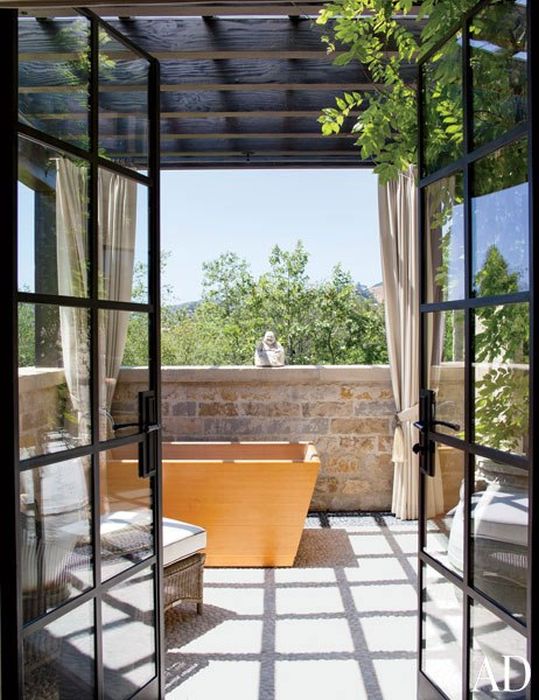 Новый особняк музыканта Dr. Dre