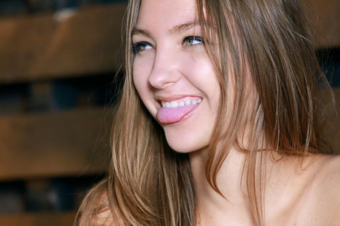 Молоденькая баба без комплексов