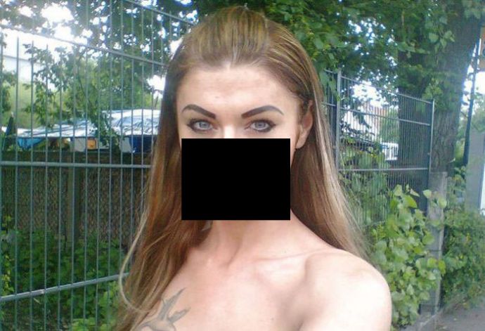 Гламурная блондинка из социальной сети