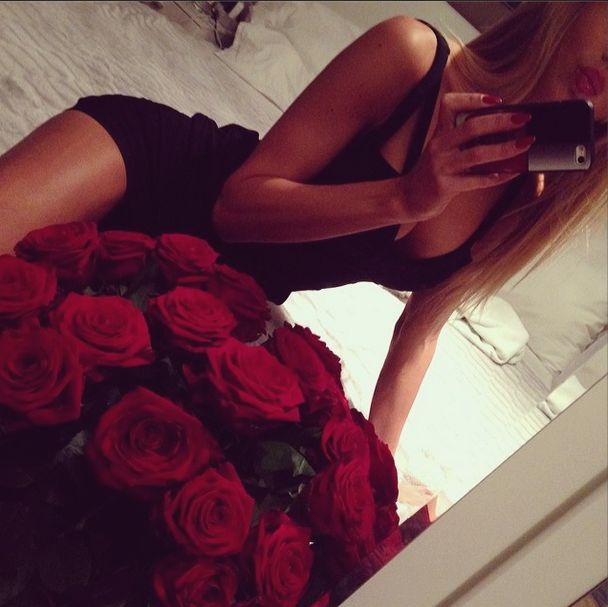 Известный футболист немецкой сборной Марио Гётце Известный футболист немецкой сборной Марио Гётце