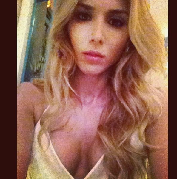 Известный футболист немецкой сборной Марио Гётце Известный футболист немецкой сборной Марио Гётце