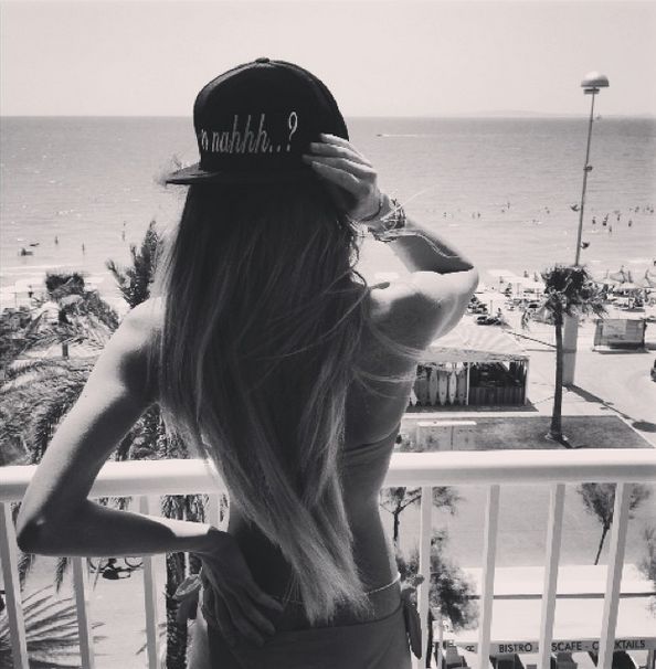 Известный футболист немецкой сборной Марио Гётце Известный футболист немецкой сборной Марио Гётце