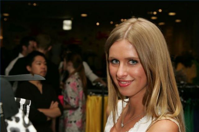 У этих девушек есть все: молодость, красота, деньги У этих девушек есть все: молодость, красота, деньги